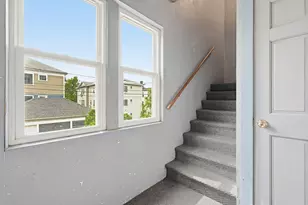 17 N Woodford St, Worcester, MA 01604 - Photo 36