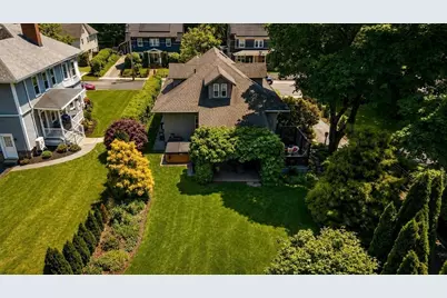 178 Cedar St, Clinton, MA 01510 - Photo 2
