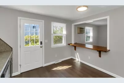 105 Mazarin St, Springfield, MA 01151 - Photo 8