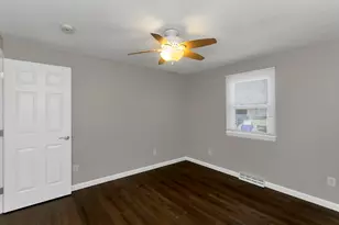 105 Mazarin St, Springfield, MA 01151 - Photo 18