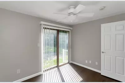 105 Mazarin St, Springfield, MA 01151 - Photo 14
