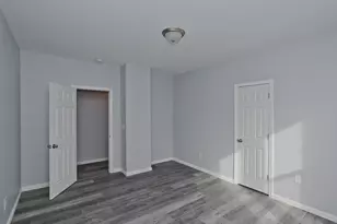 64 Thompson St, Springfield, MA 01109 - Photo 12