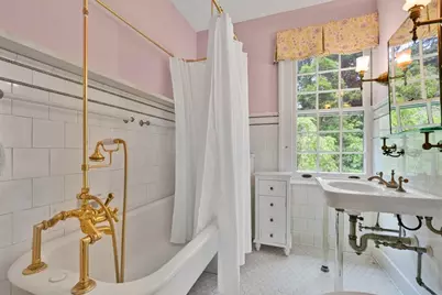 135 Forest Glen Rd, Longmeadow, MA 01106 - Photo 34