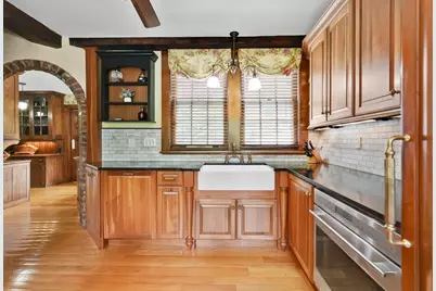135 Forest Glen Rd, Longmeadow, MA 01106 - Photo 20