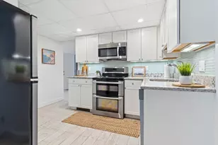 6 Mt Locust Pl, Gloucester, MA 01930 - Photo 16