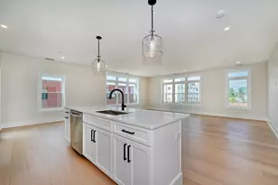 62 Foundry St, Wakefield, MA 01880 - Photo 1