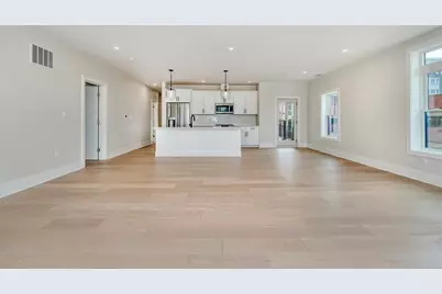 62 Foundry St #315, Wakefield, MA 01880 - Photo 4
