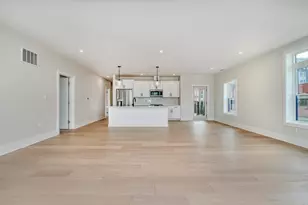 62 Foundry St, Wakefield, MA 01880 - Photo 4