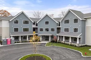 16 Stearns Rd, Wellesley, MA 02482 - Photo 2