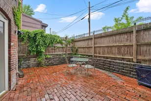 27 Mattoon St, Springfield, MA 01105 - Photo 10