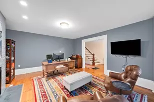27 Mattoon St, Springfield, MA 01105 - Photo 4
