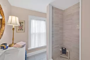 27 Mattoon St, Springfield, MA 01105 - Photo 32