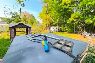 17 Lawn Ave, Lowell, MA 01852 - Photo 14