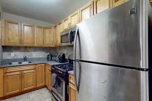 28 Juniper St, Brookline, MA 02445 - Photo 4