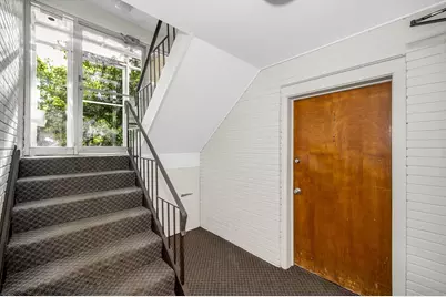 9 Longwood Dr #1, Andover, MA 01810 - Photo 4
