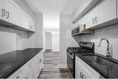 9 Longwood Dr #1, Andover, MA 01810 - Photo 8