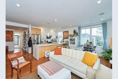 290 Highland Ave #3A, Somerville, MA 02144 - Photo 2