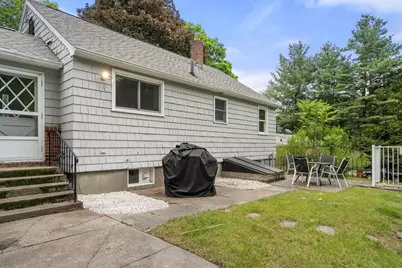 21 Grove St, Shrewsbury, MA 01545 - Photo 24