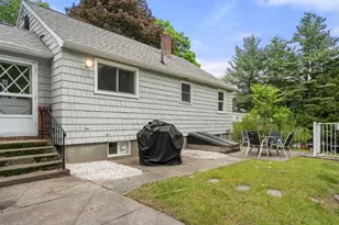 21 Grove St, Shrewsbury, MA 01545 - Photo 24
