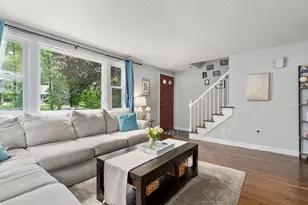 21 Grove St, Shrewsbury, MA 01545 - Photo 8