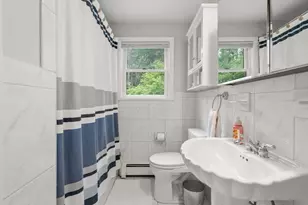 21 Grove St, Shrewsbury, MA 01545 - Photo 18