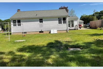 18 Pulaski Street, Uxbridge, MA 01569 - Photo 6