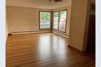 18 Pulaski Street, Uxbridge, MA 01569 - Photo 14