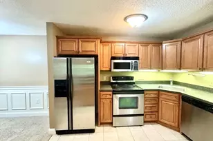 1000 Spring Valley Dr, Andover, MA 01810 - Photo 12