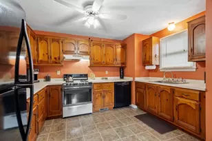 108 Druid Hill Ave, Methuen, MA 01844 - Photo 16