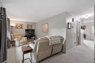 108 Druid Hill Ave, Methuen, MA 01844 - Photo 6