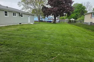 76 Wales St, Taunton, MA 02780 - Photo 4