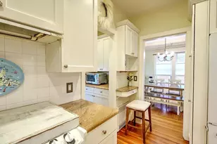 24 Hussey St, New Bedford, MA 02740 - Photo 16