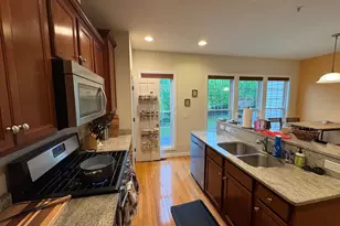 33 Jacob Way, Reading, MA 01867 - Photo 2