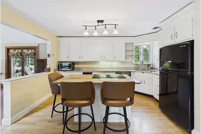 12 S Douglas St, Rockland, MA 02370 - Photo 12