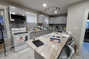 11 Payson St, Worcester, MA 01607 - Photo 2