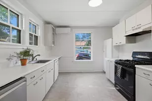 76 Grant St, Gardner, MA 01440 - Photo 2