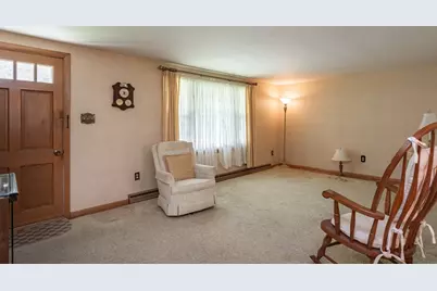 244 Connecticut Ave, Somerset, MA 02726 - Photo 8