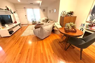 20 Cameron St, Brookline, MA 02445 - Photo 4