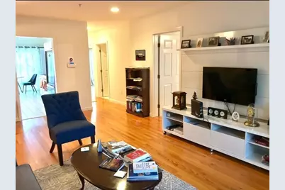 20 Cameron St #102, Brookline, MA 02445 - Photo 2