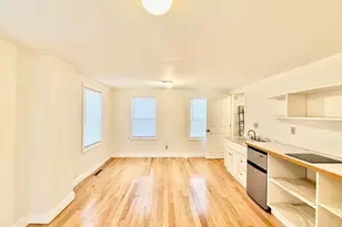19 Common St, Weymouth, MA 02188 - Photo 2
