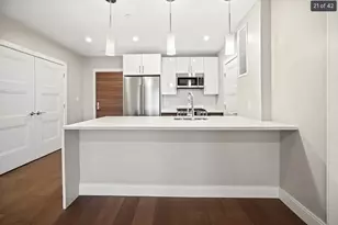 425 Lagrange St, Boston, MA 02132 - Photo 16