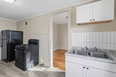 48 Hubbard St #1R, Ludlow, MA 01056 - Photo 6