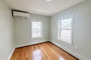 7 Sumner Pl, Boston, MA 02128 - Photo 12
