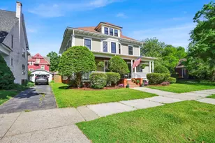 111 Magnolia Terrace, Springfield, MA 01108 - Photo 2