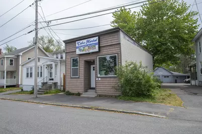 10 Taylor St, Chicopee, MA 01020 - Photo 4