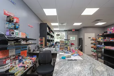 10 Taylor St, Chicopee, MA 01020 - Photo 20