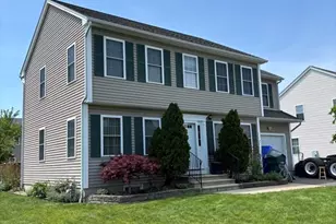 266 Christopher Dr, Springfield, MA 01129 - Photo 2