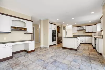 42 Oak Bluff Cir, Plymouth, MA 02360 - Photo 12