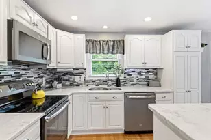 71 Albany St, Brockton, MA 02301 - Photo 12