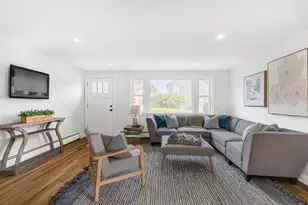 39 Collins St, Boston, MA 02136 - Photo 8